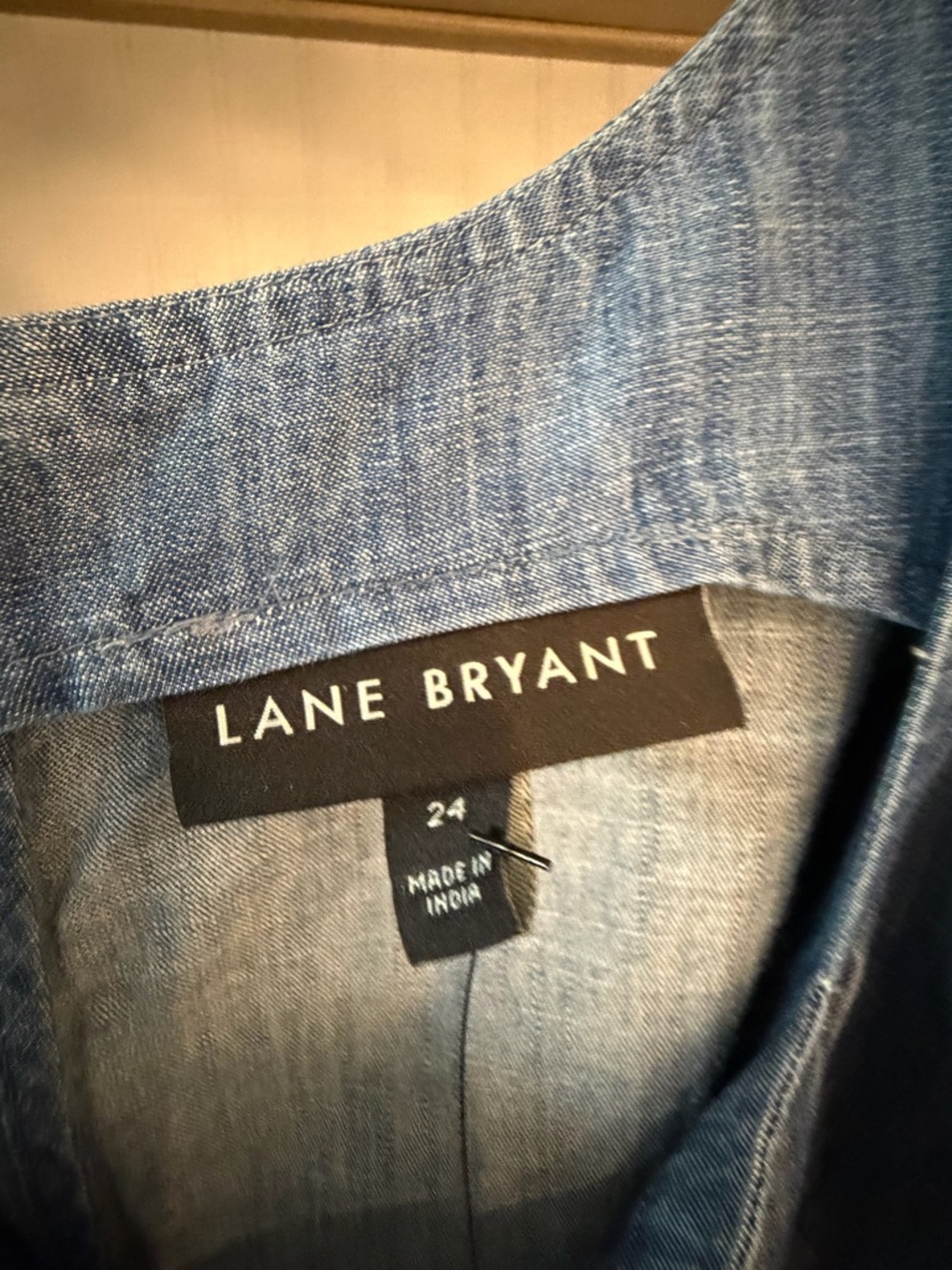 Lane Bryant Chambray Top in Light Blue - Picture 2 of 4